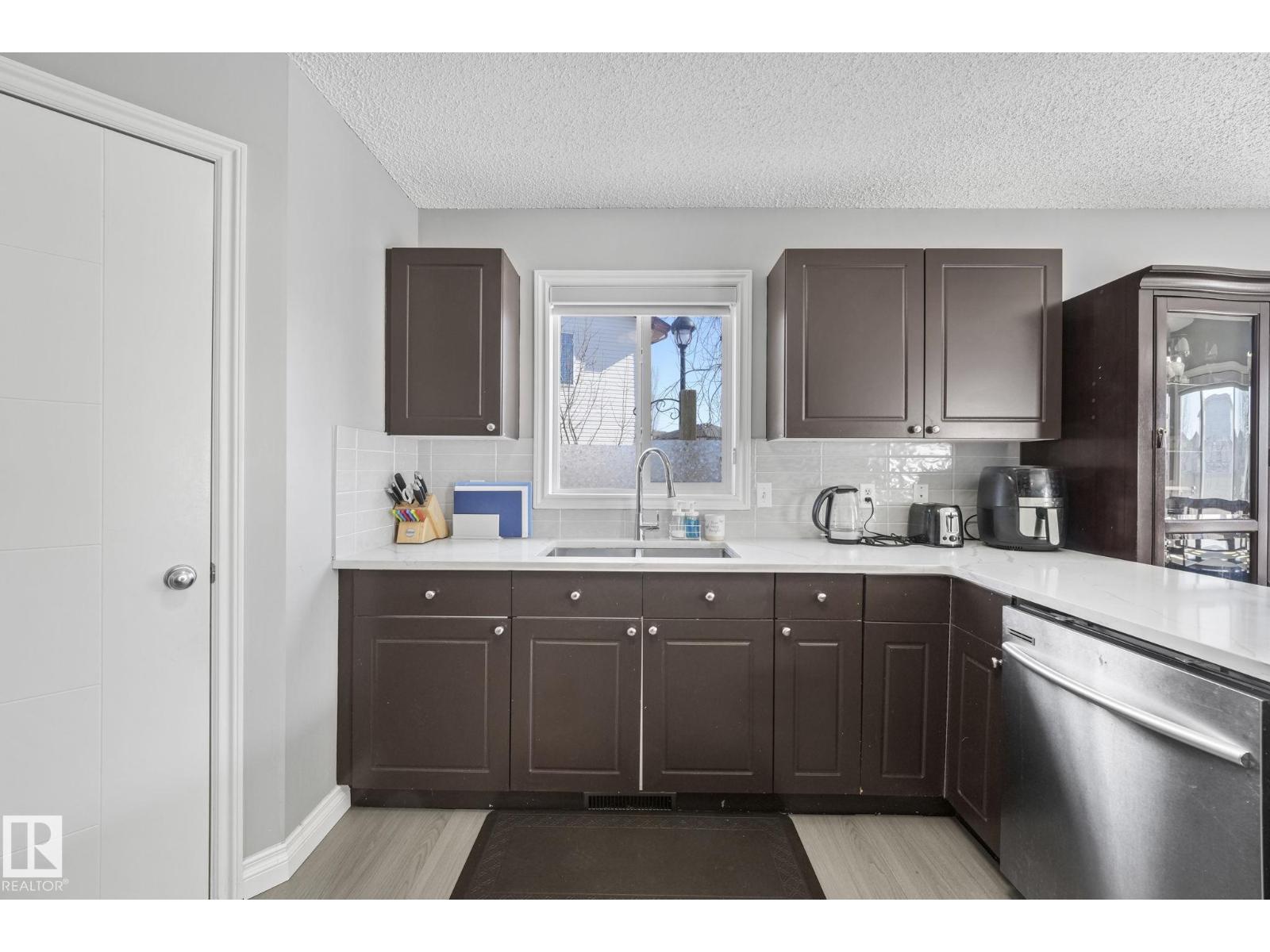 3504 21 ST NW - 10