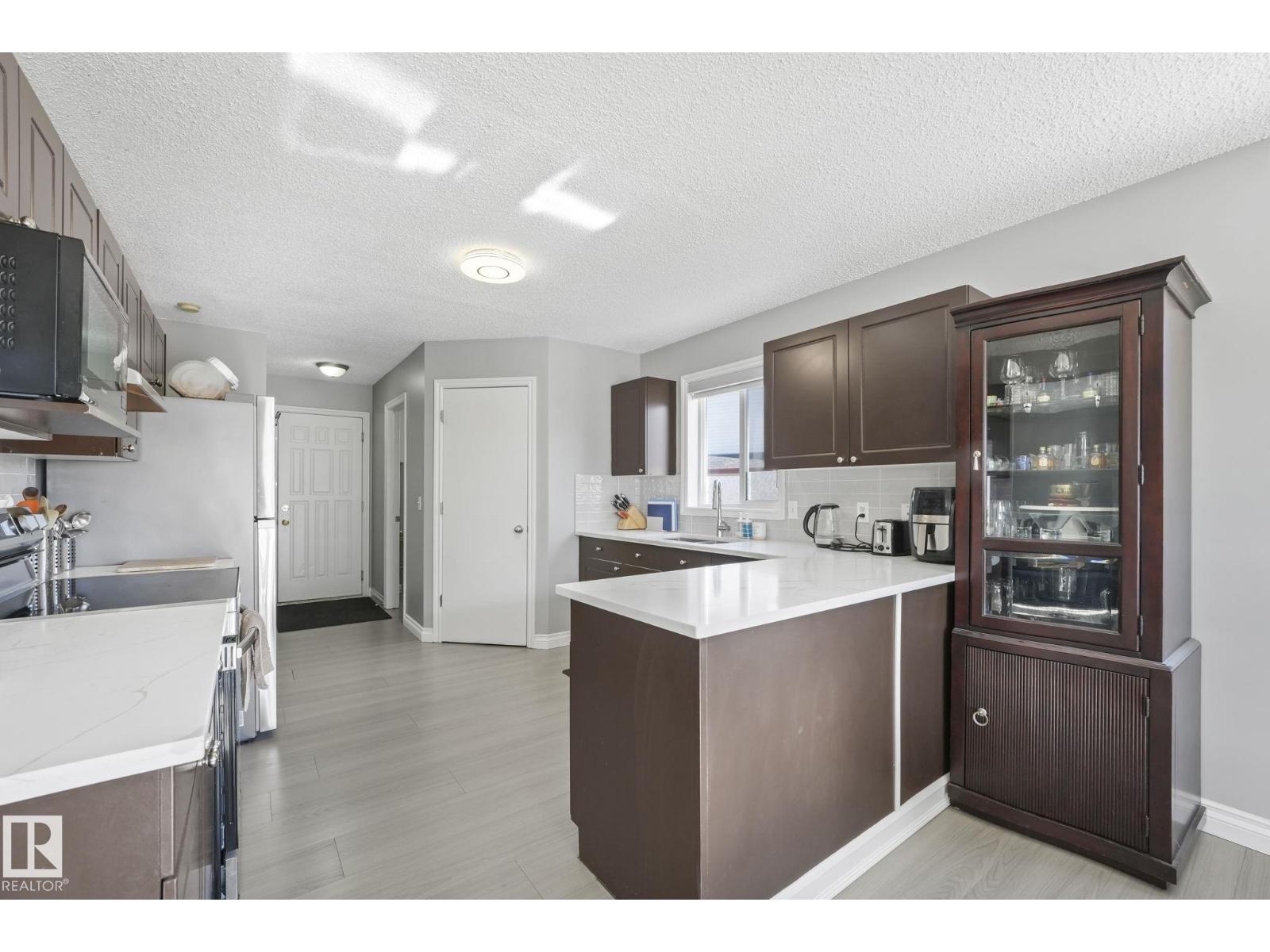 3504 21 ST NW - 8