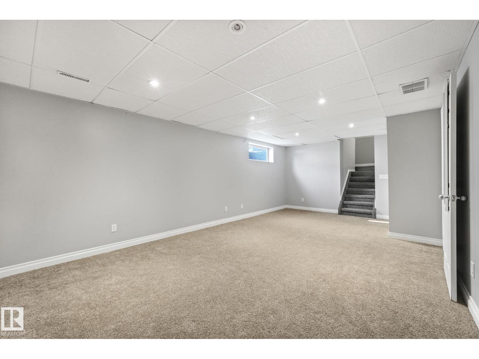 3504 21 ST NW - 35