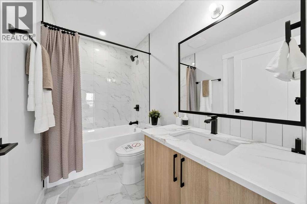 
          7 Lakewood Point
            <br/>
            <span>Strathmore</span>
            , 
            <span>AB</span>
             <span>T1P0G7</span>
         - Photo 20