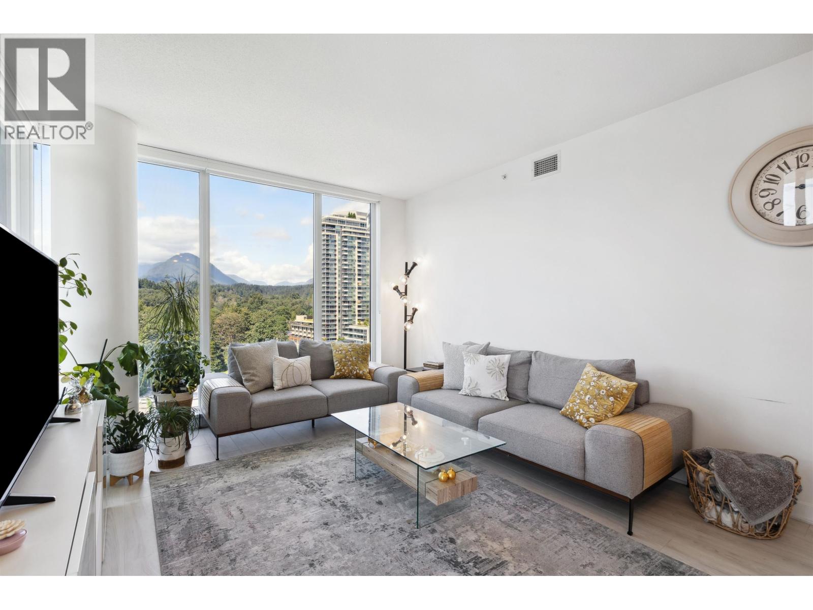 1207 1471 HUNTER STREET, North Vancouver