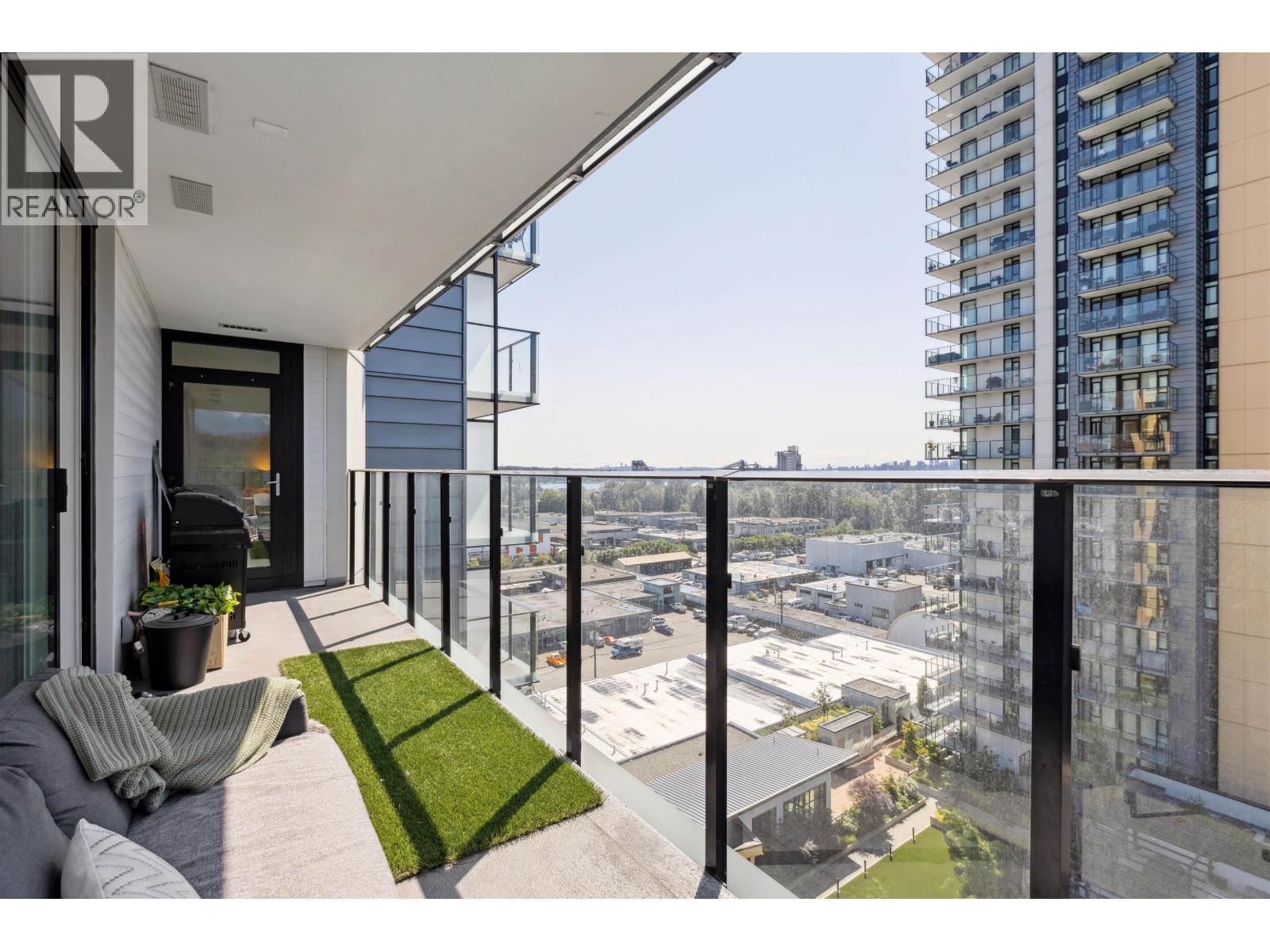 1207 1471 HUNTER STREET, North Vancouver