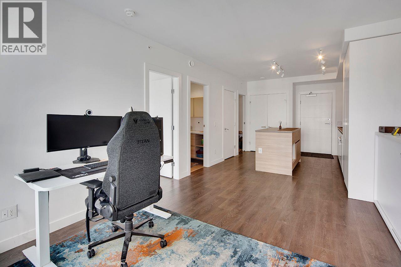 1710 652 WHITING Way - photo 2