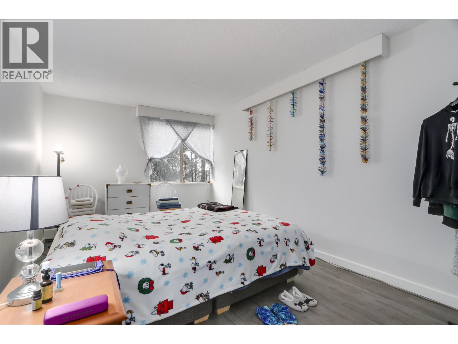 402 2024 FULLERTON AVENUE, North Vancouver