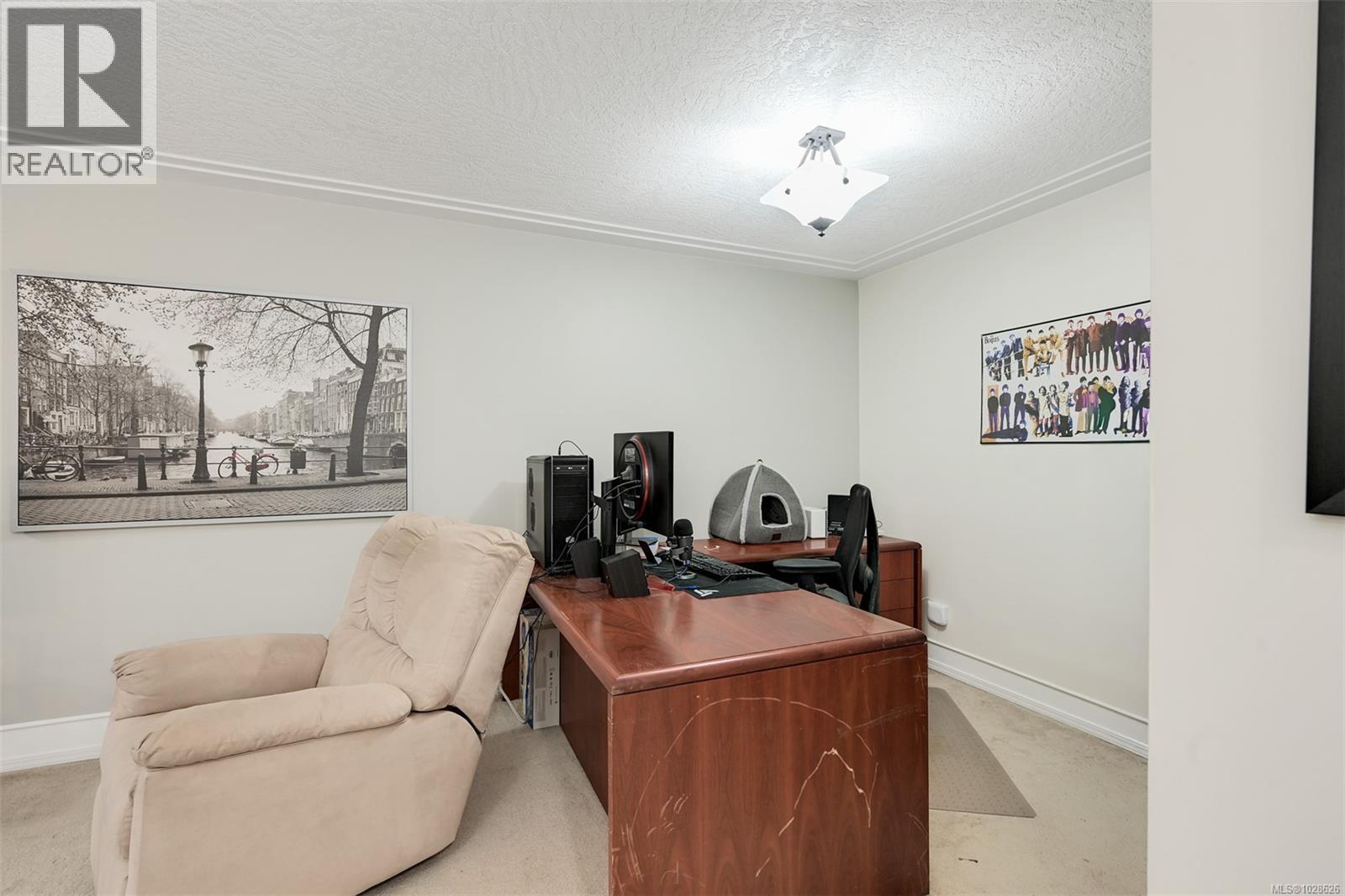 #208 894 VERNON AVE - 13