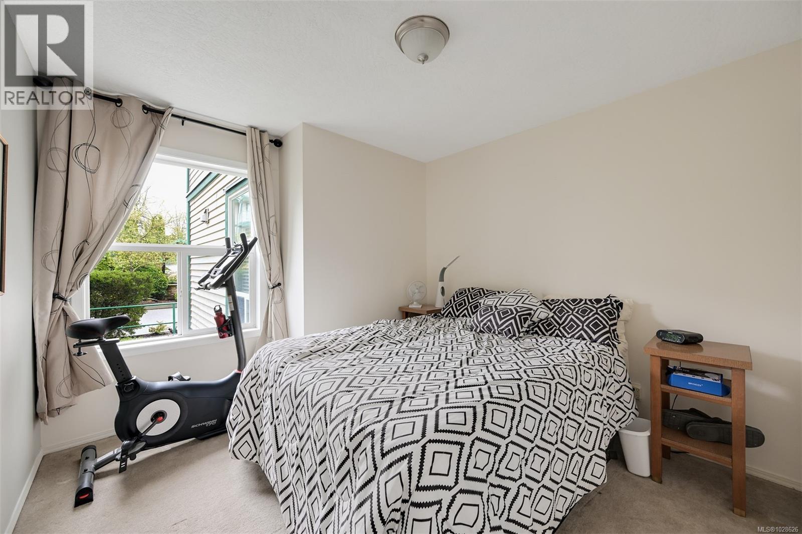 #208 894 VERNON AVE - 19