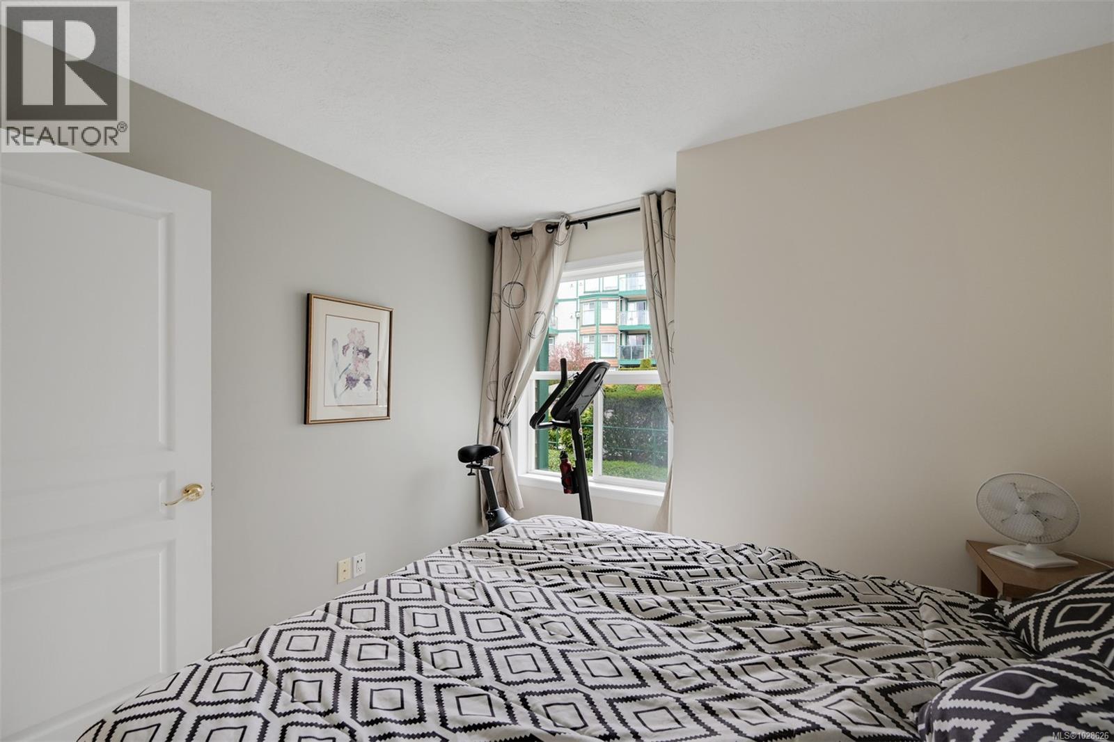 #208 894 VERNON AVE - 20