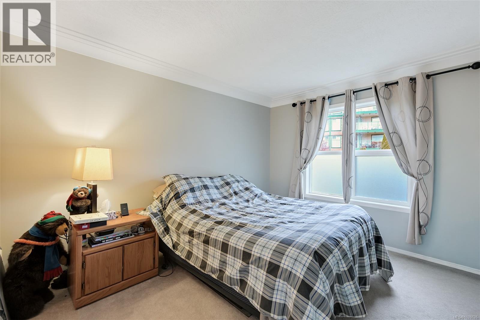 #208 894 Vernon Ave - 21