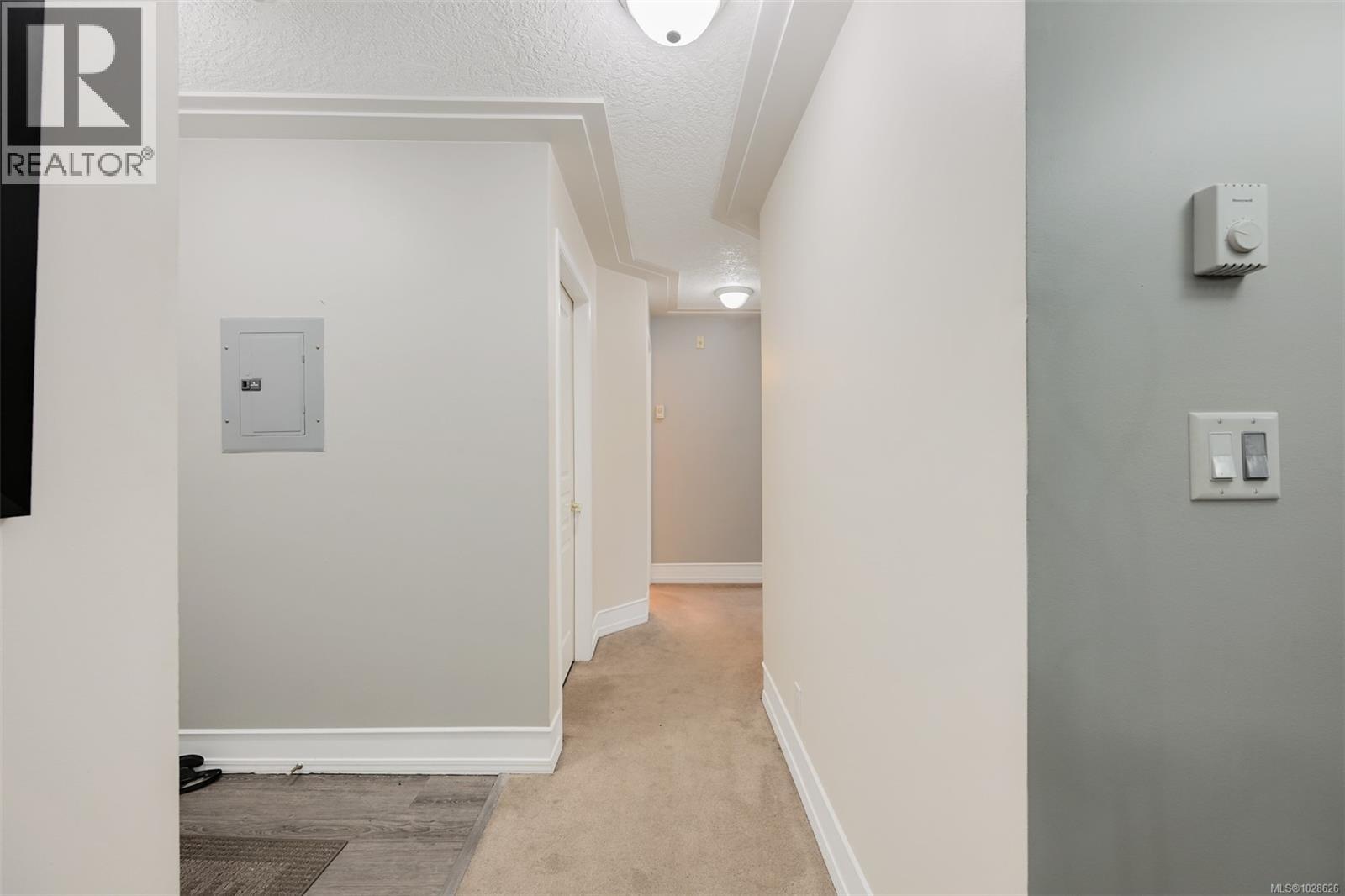 #208 894 VERNON AVE - 28