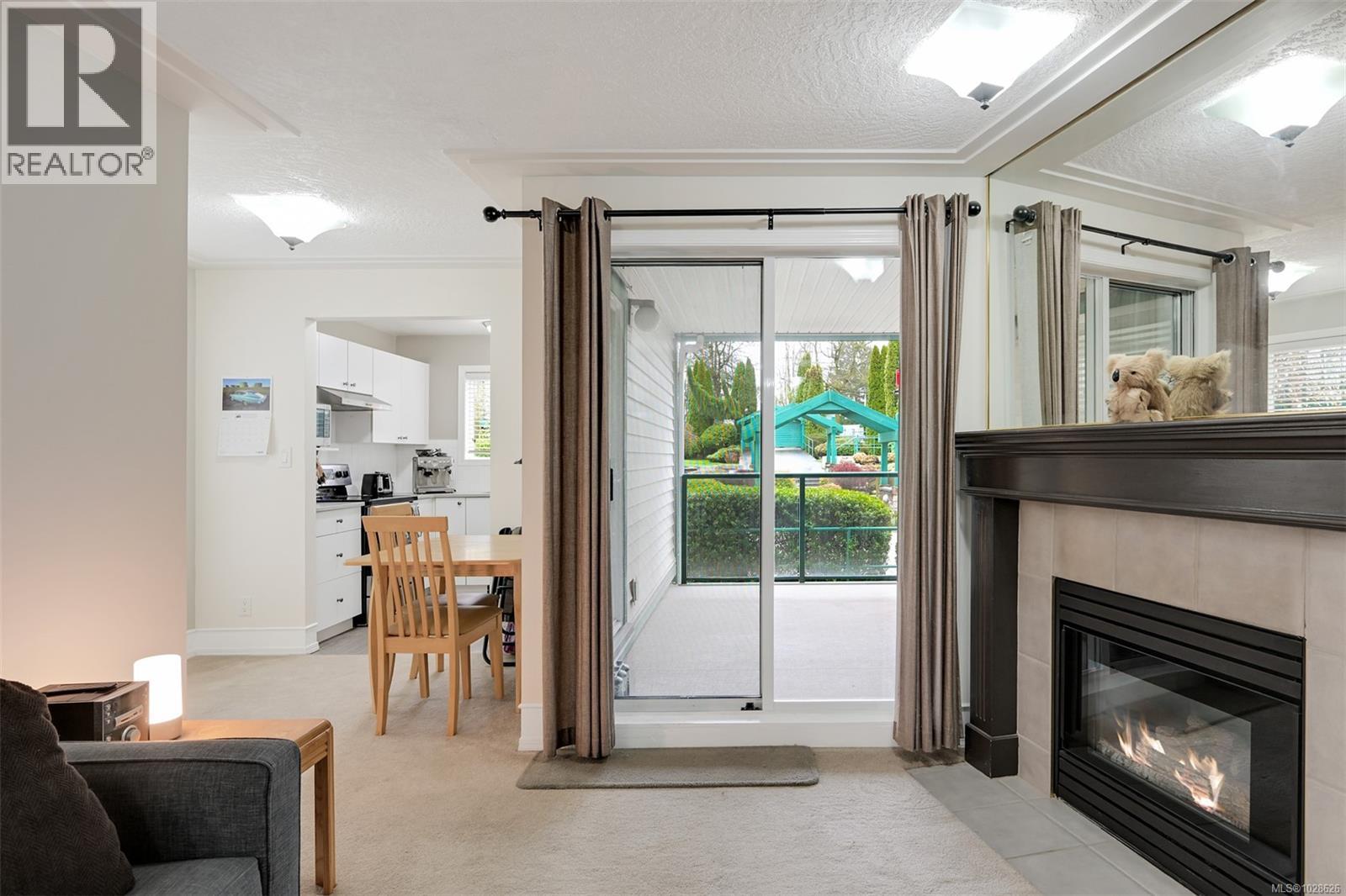 #208 894 VERNON AVE - 7