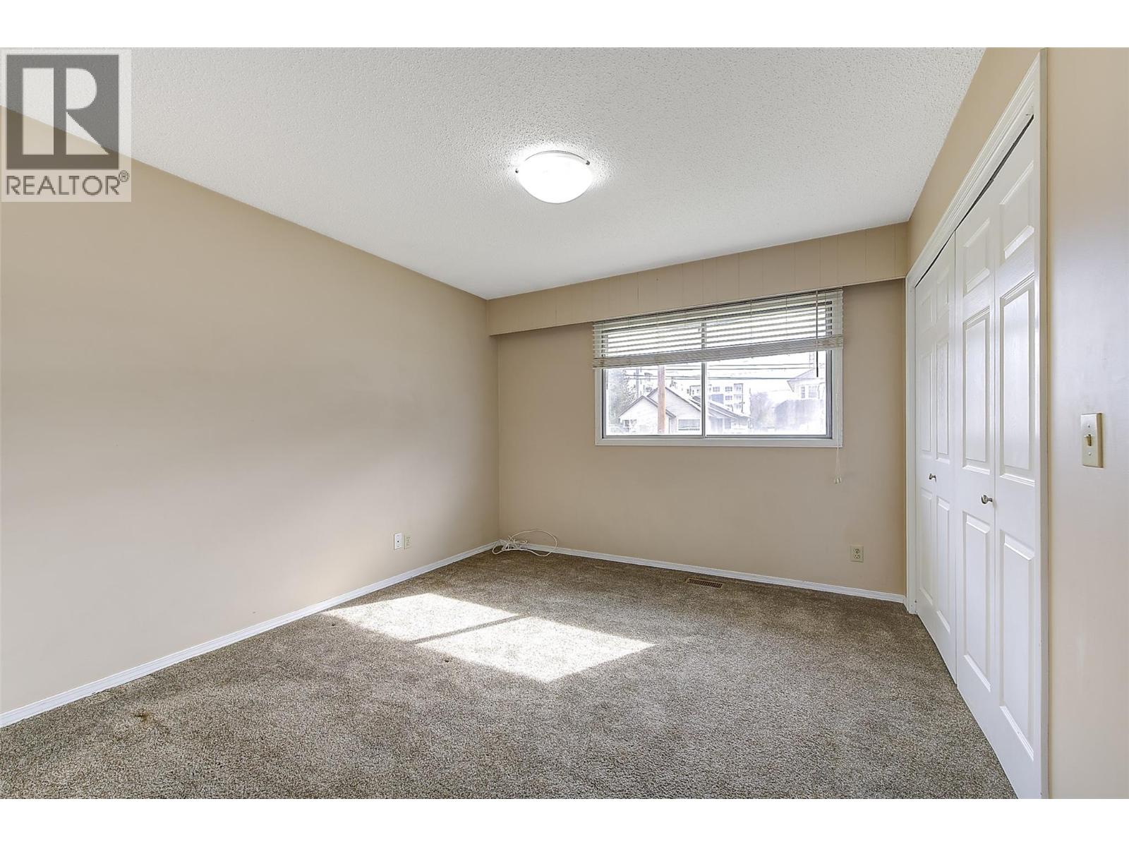 350 Leathead Road, Kelowna