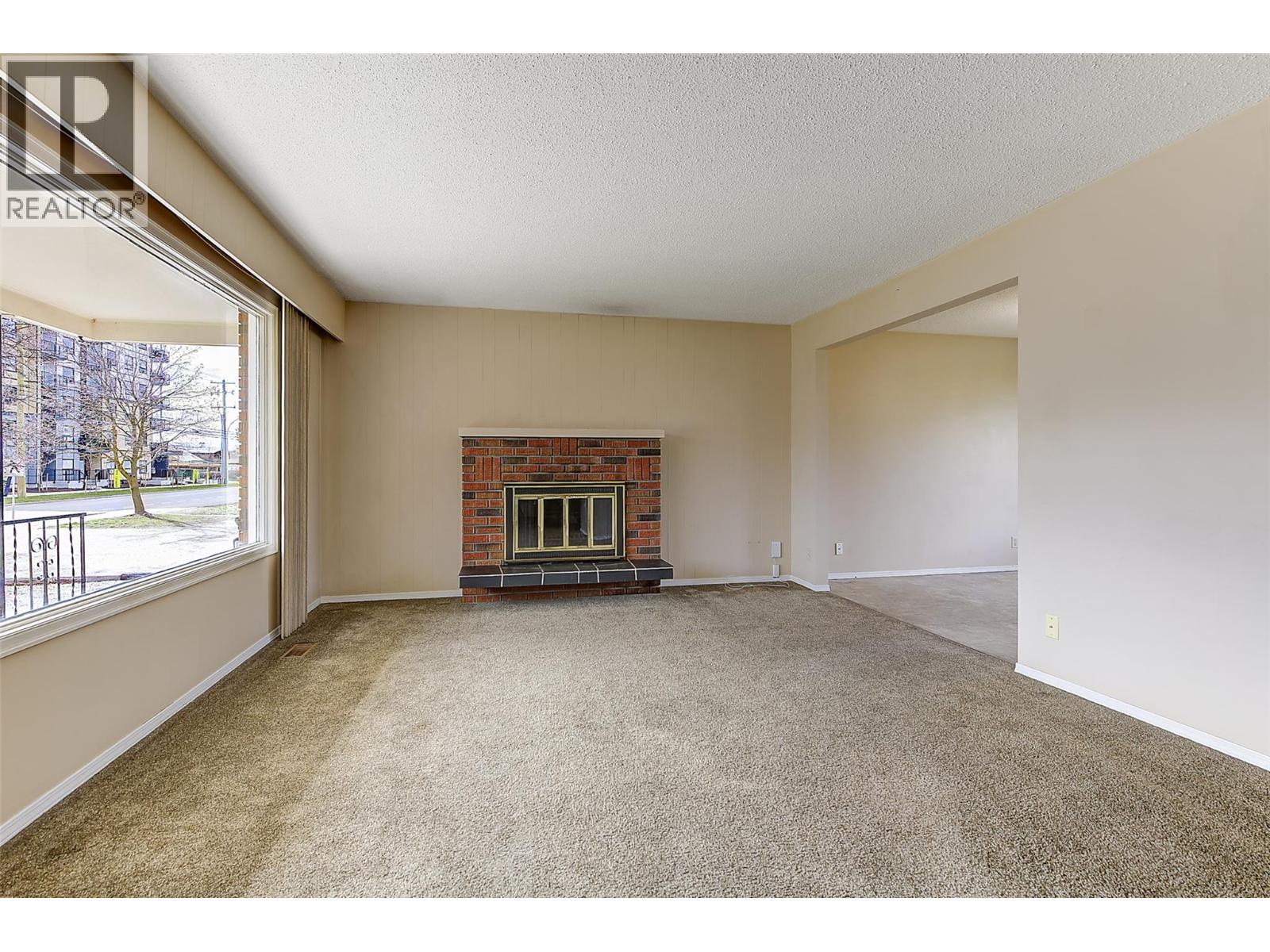 350 Leathead Road, Kelowna