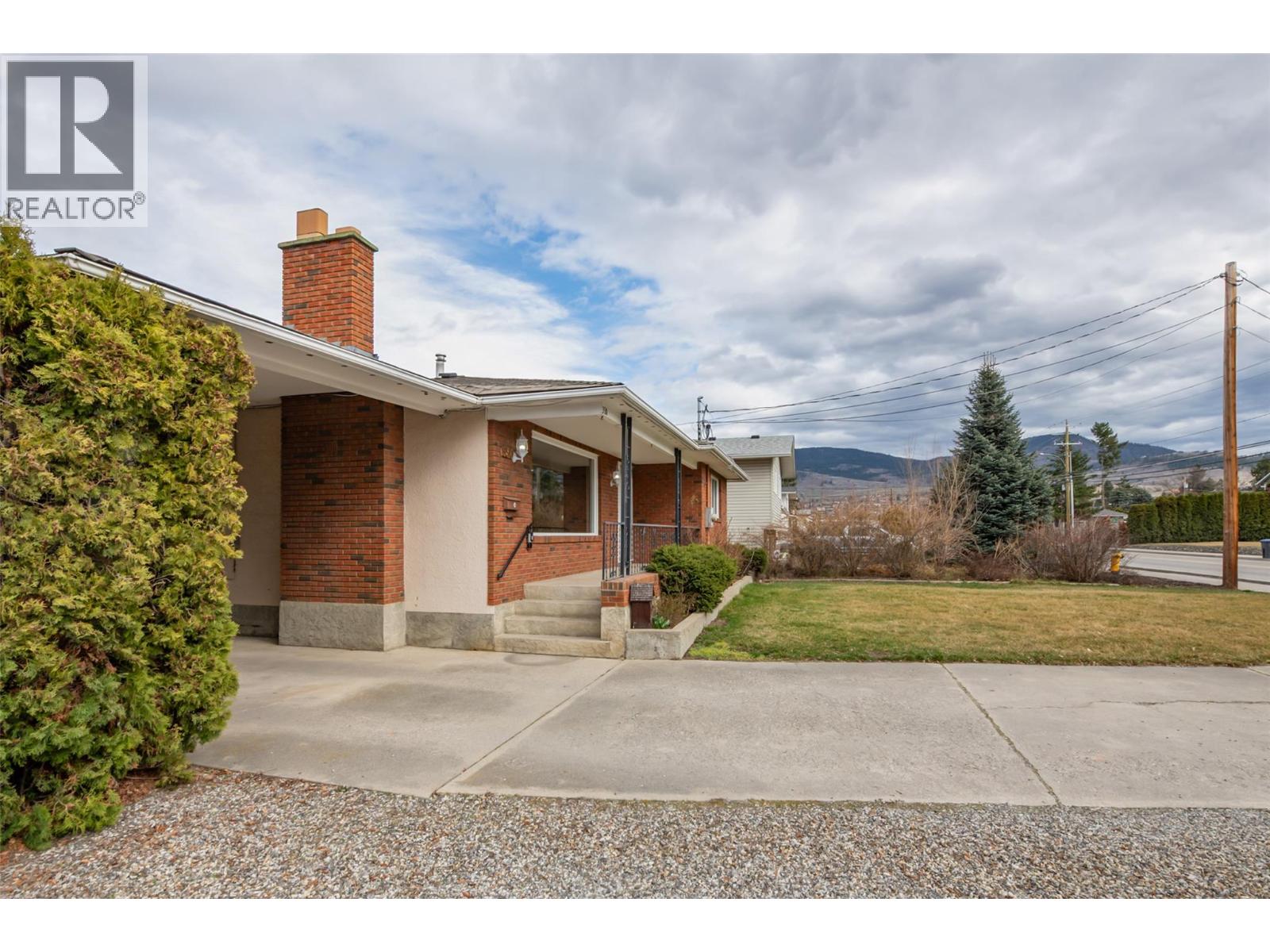 350 Leathead Road, Kelowna