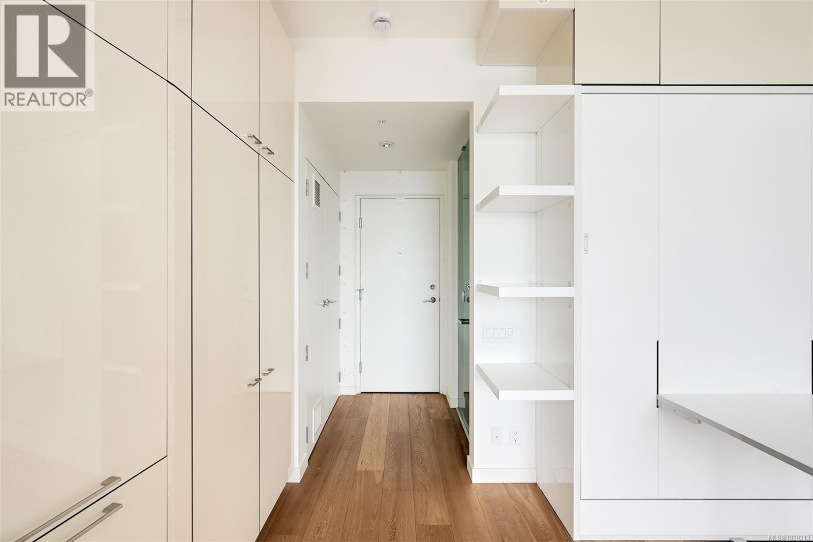 #213 456 PANDORA AVE - 6