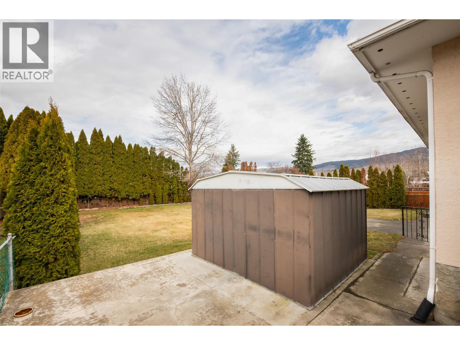 350 Leathead Road, Kelowna