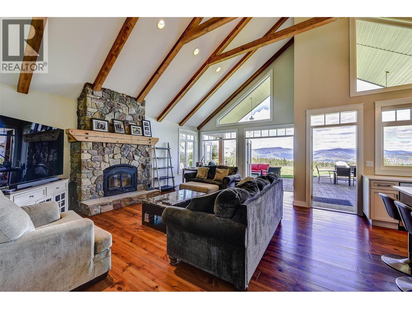 3672 Luxmoore Road, Kelowna