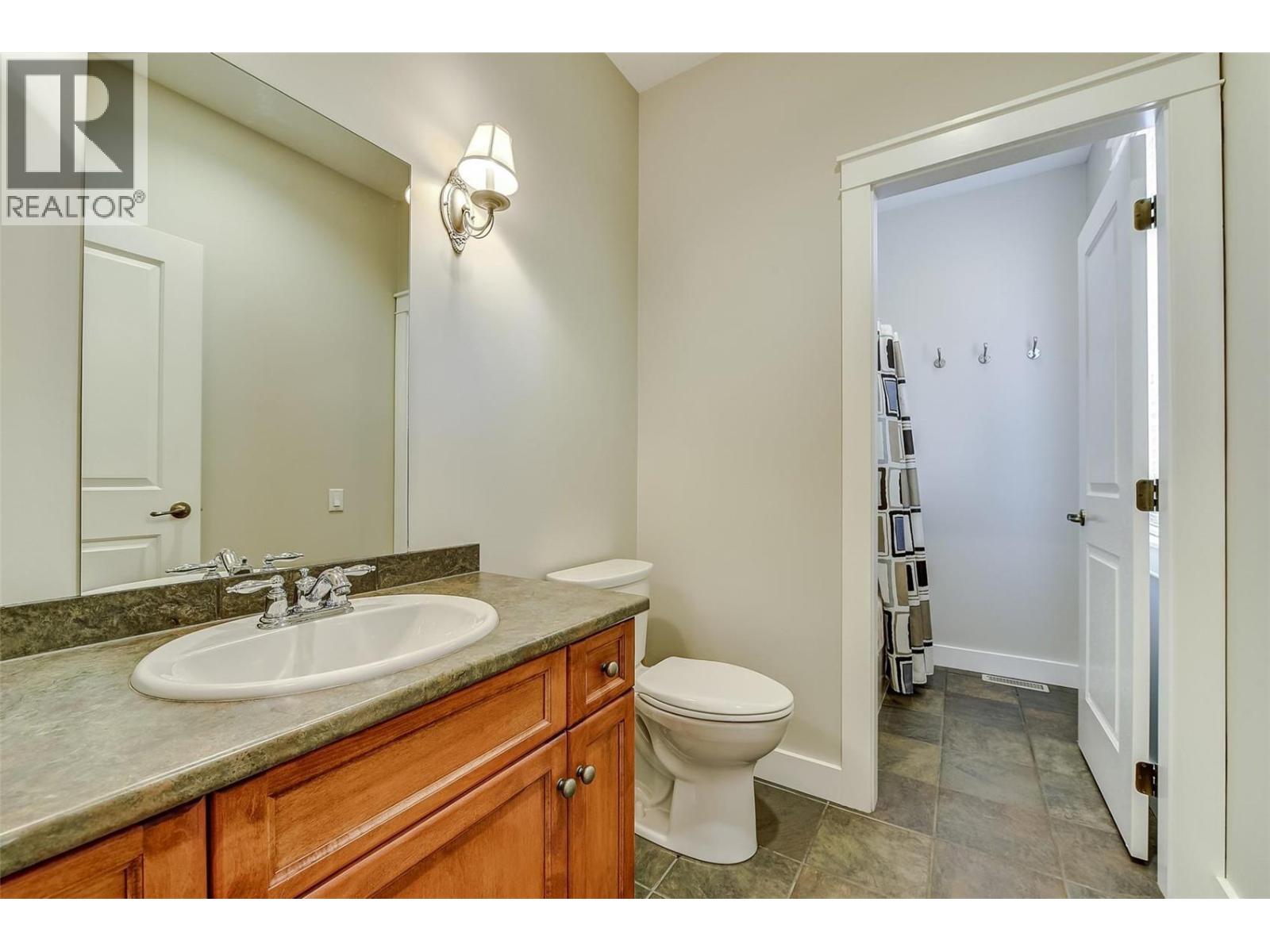 3672 Luxmoore Road, Kelowna