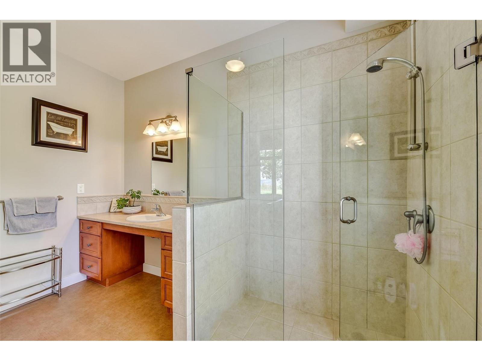 3672 Luxmoore Road, Kelowna