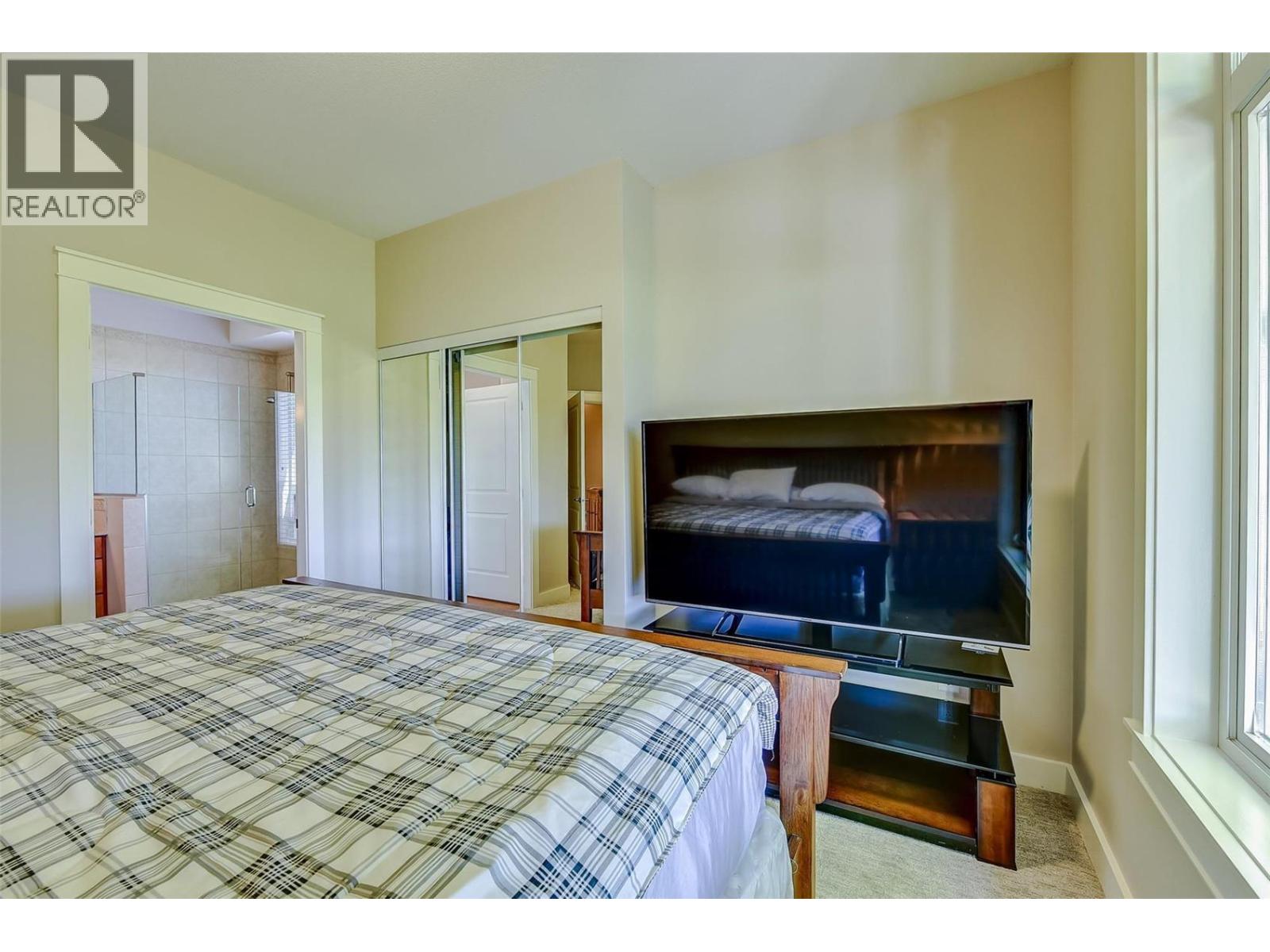 3672 Luxmoore Road, Kelowna