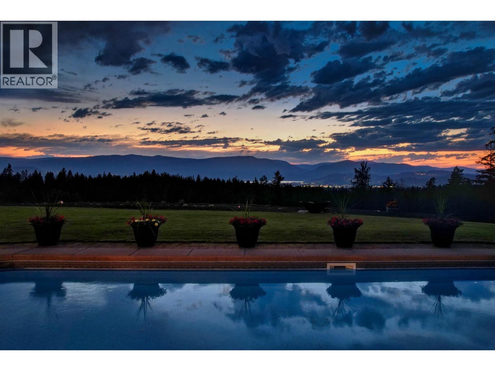 3672 Luxmoore Road, Kelowna