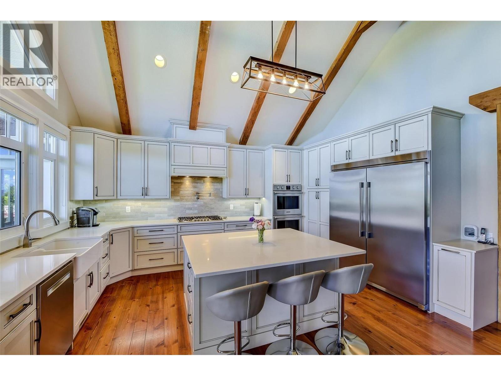 3672 Luxmoore Road, Kelowna