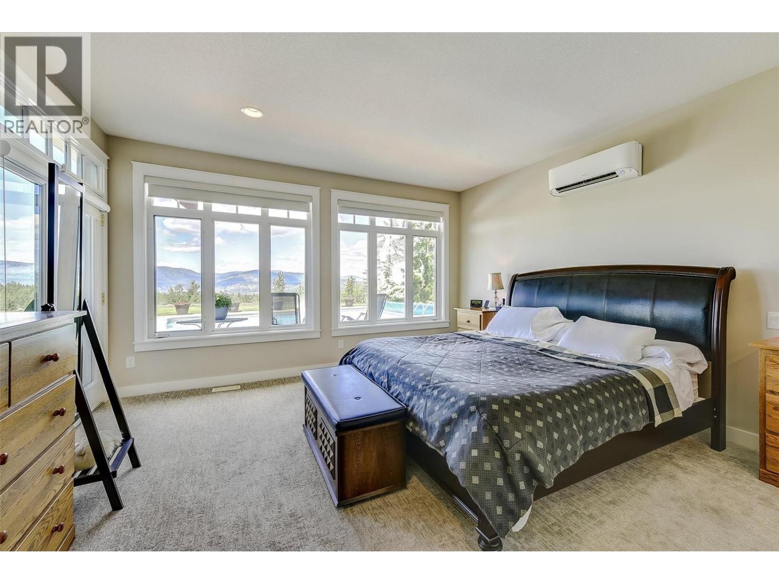 3672 Luxmoore Road, Kelowna