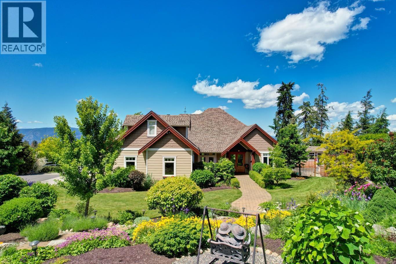 3672 Luxmoore Road, Kelowna