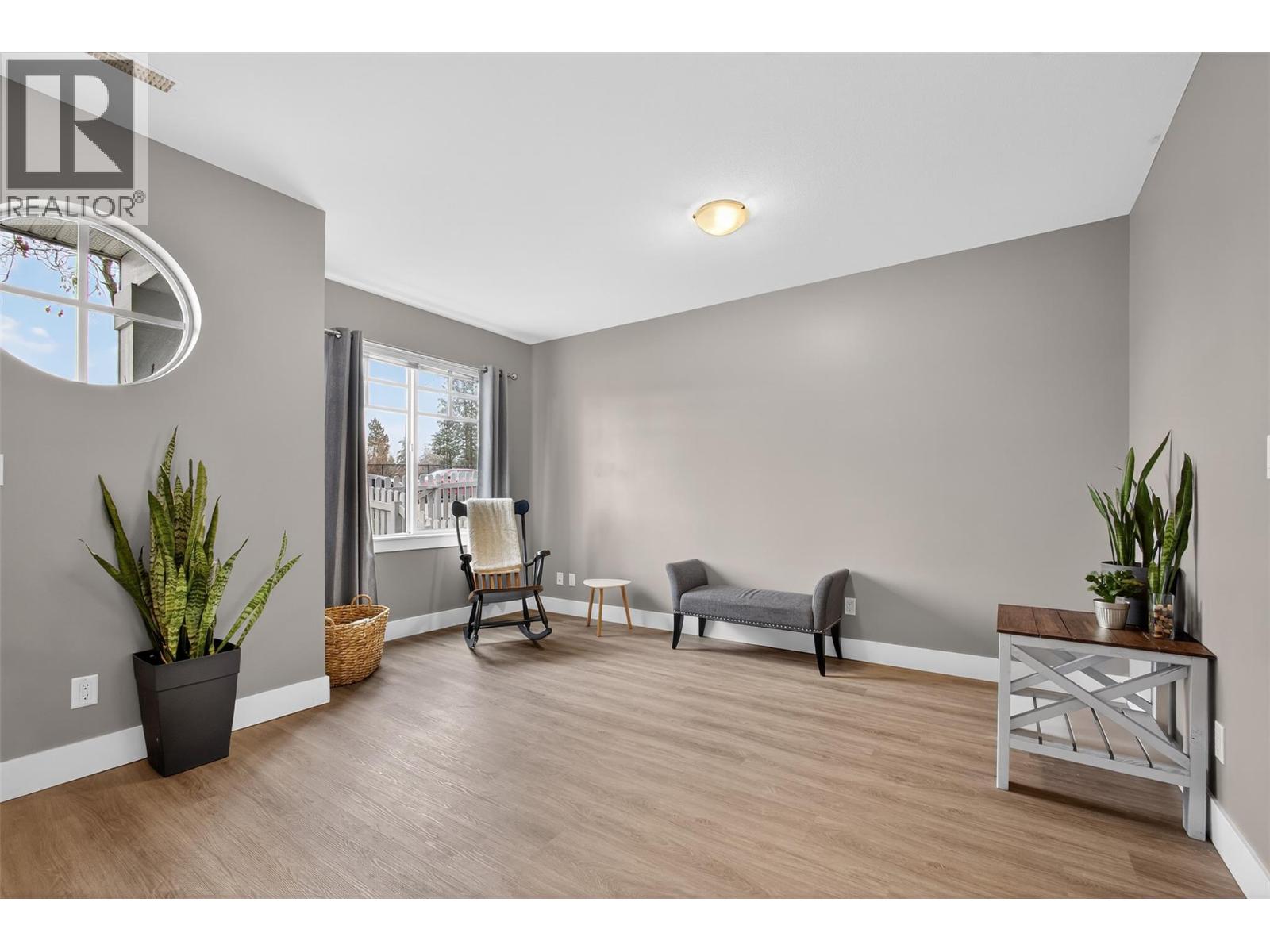 433 McCarren Avenue Unit# 9, Kelowna