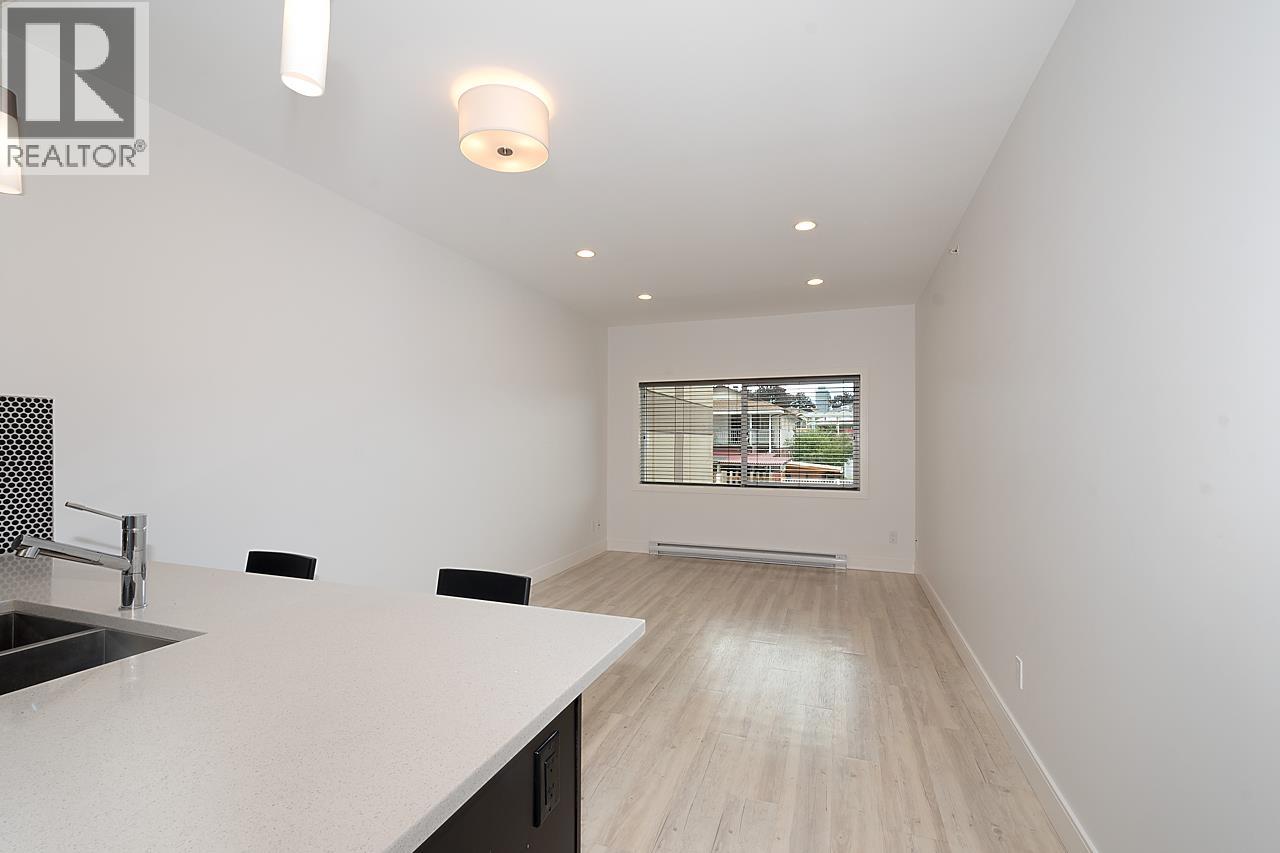 203 4548 HASTINGS Street - photo 2