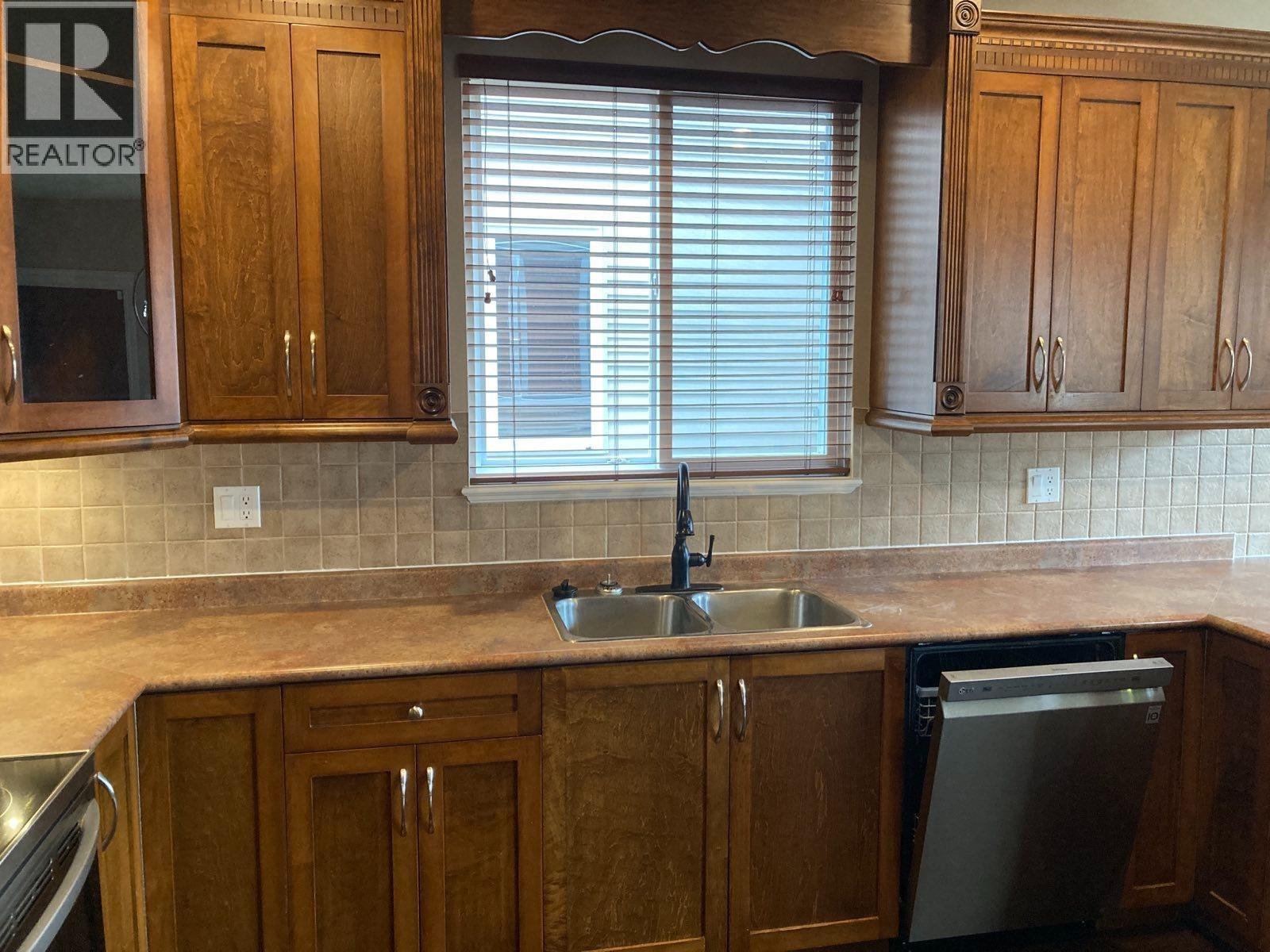 MAIN 10345 244 STREET, Maple Ridge