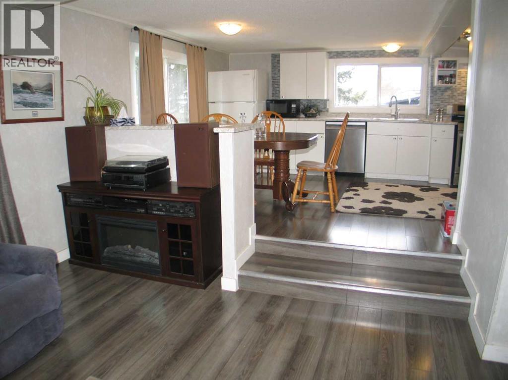 Single Family House Mobile Home for Sale in    Street NW Greenwood/Greenbriar Calgary 