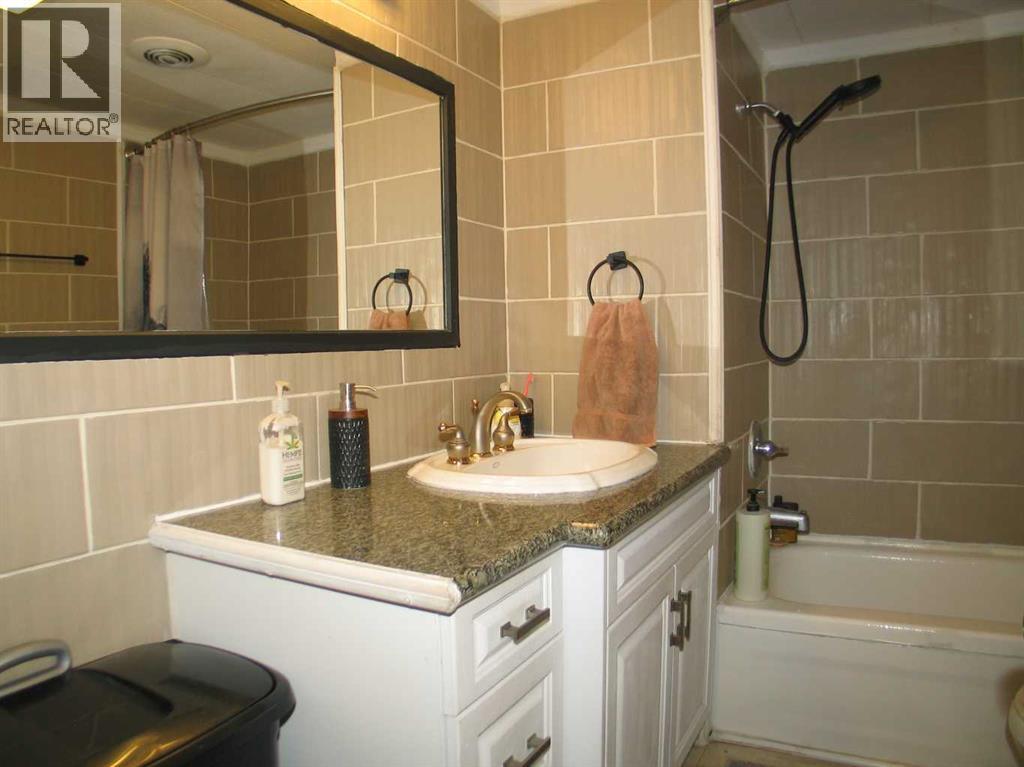 Single Family House Mobile Home for Sale in    Street NW Greenwood/Greenbriar Calgary 