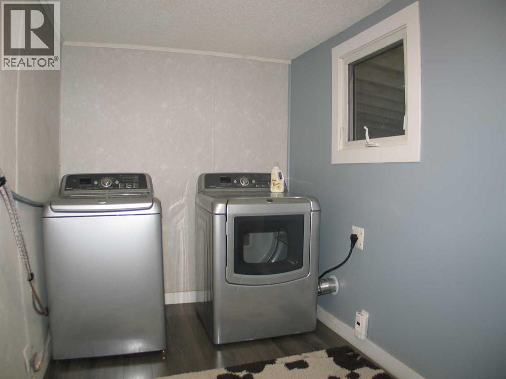 Single Family House Mobile Home for Sale in    Street NW Greenwood/Greenbriar Calgary 