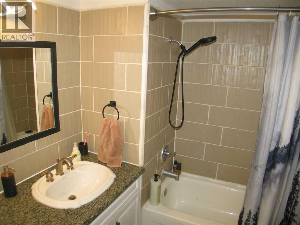 Single Family House Mobile Home for Sale in    Street NW Greenwood/Greenbriar Calgary 