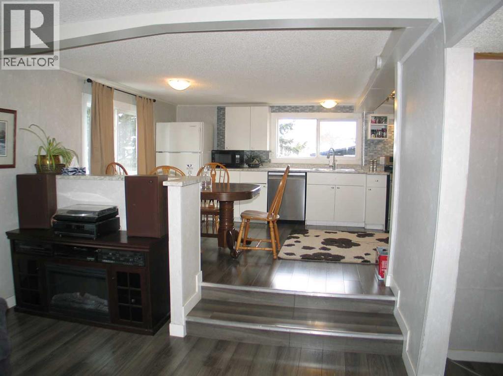 Single Family House Mobile Home for Sale in    Street NW Greenwood/Greenbriar Calgary 