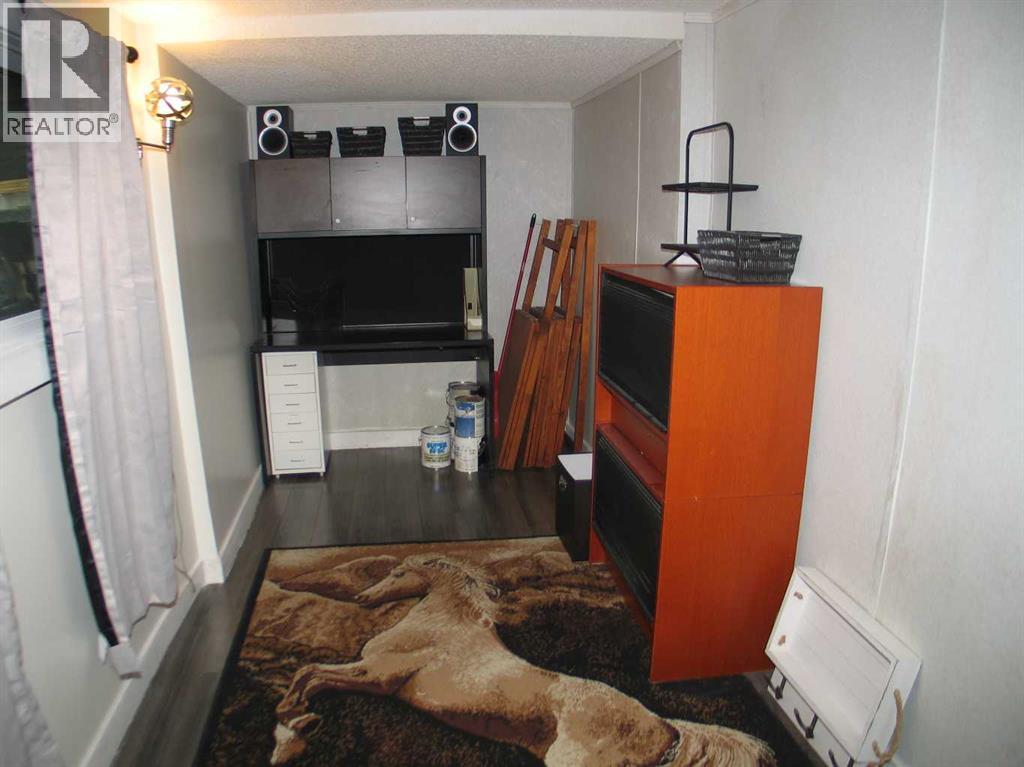 Single Family House Mobile Home for Sale in    Street NW Greenwood/Greenbriar Calgary 