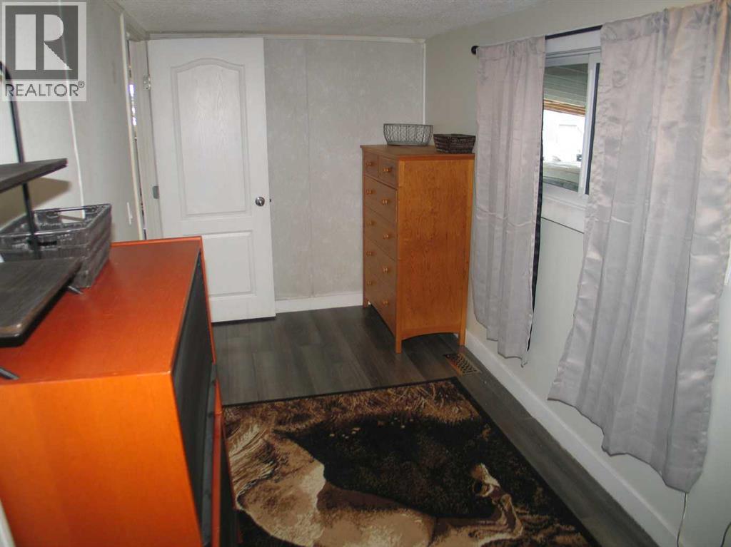 Single Family House Mobile Home for Sale in    Street NW Greenwood/Greenbriar Calgary 