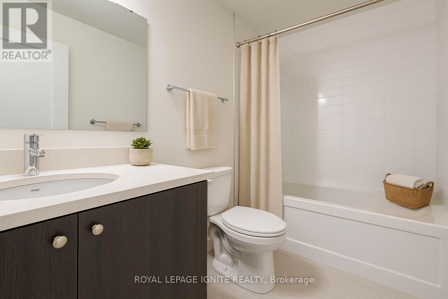 #107 51 CLARINGTON BOULEVARD - 10