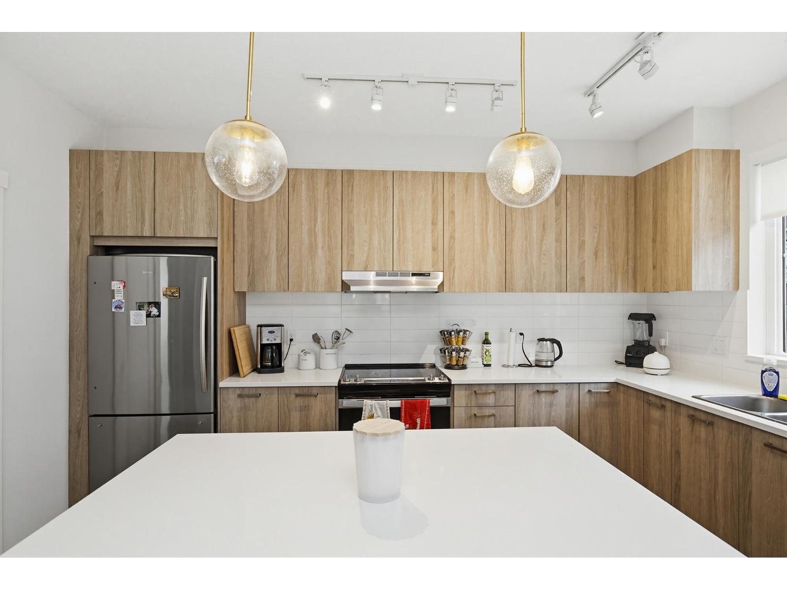 145 8335 NELSON STREET, Mission