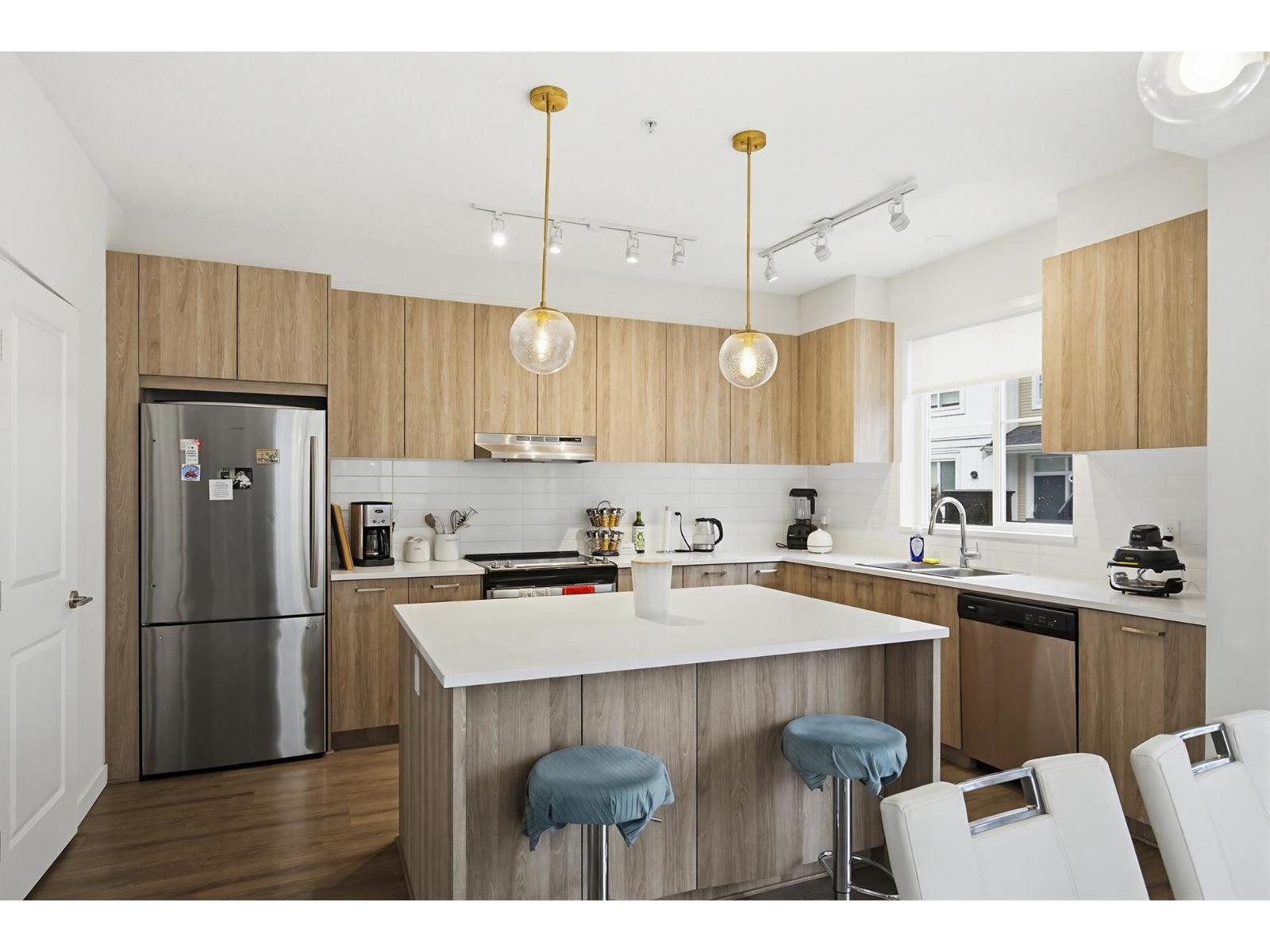 145 8335 NELSON STREET, Mission