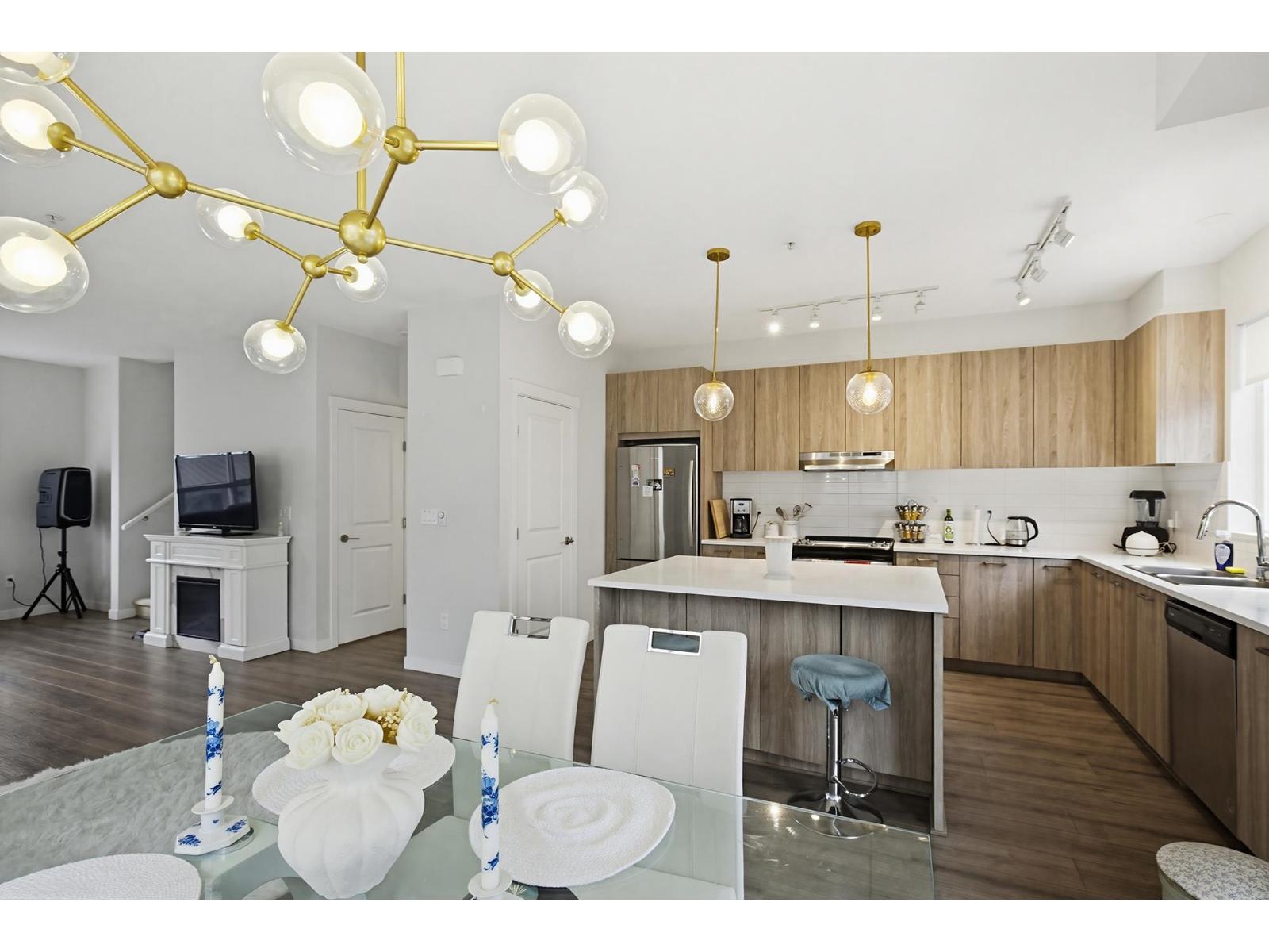 145 8335 NELSON STREET, Mission