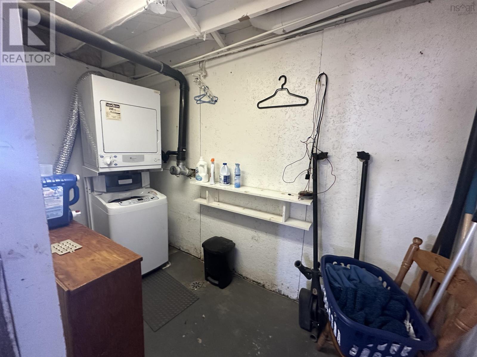 Property 28 of 31 of 159 Old Post Road