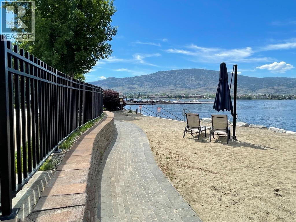 7200 Cottonwood Drive Unit# 74, Osoyoos