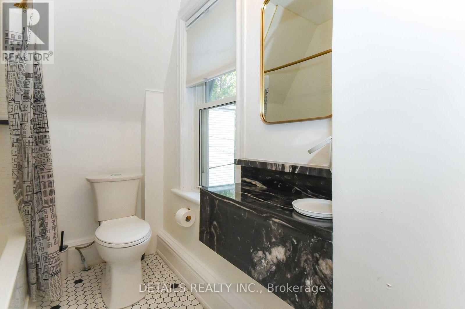 19 GOULD STREET — photo 22