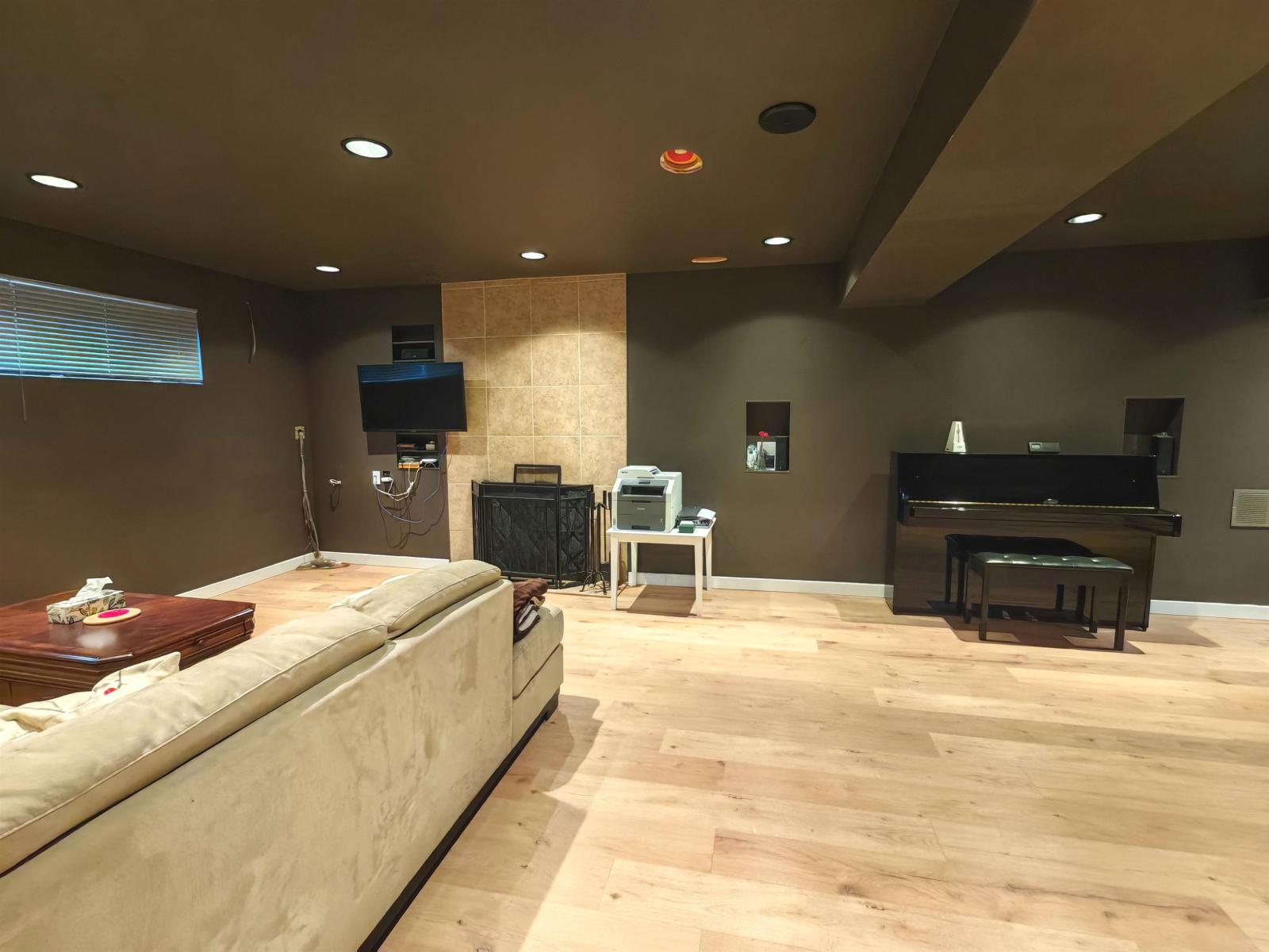 7801 WILTSHIRE Boulevard, Delta