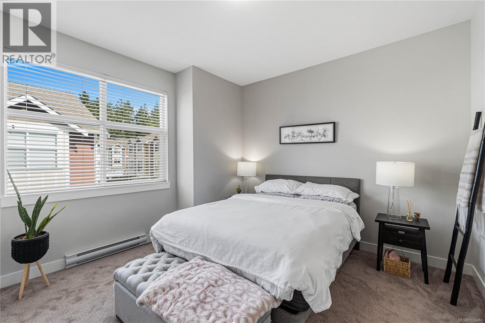 #139 6057 Doumont Rd - 18