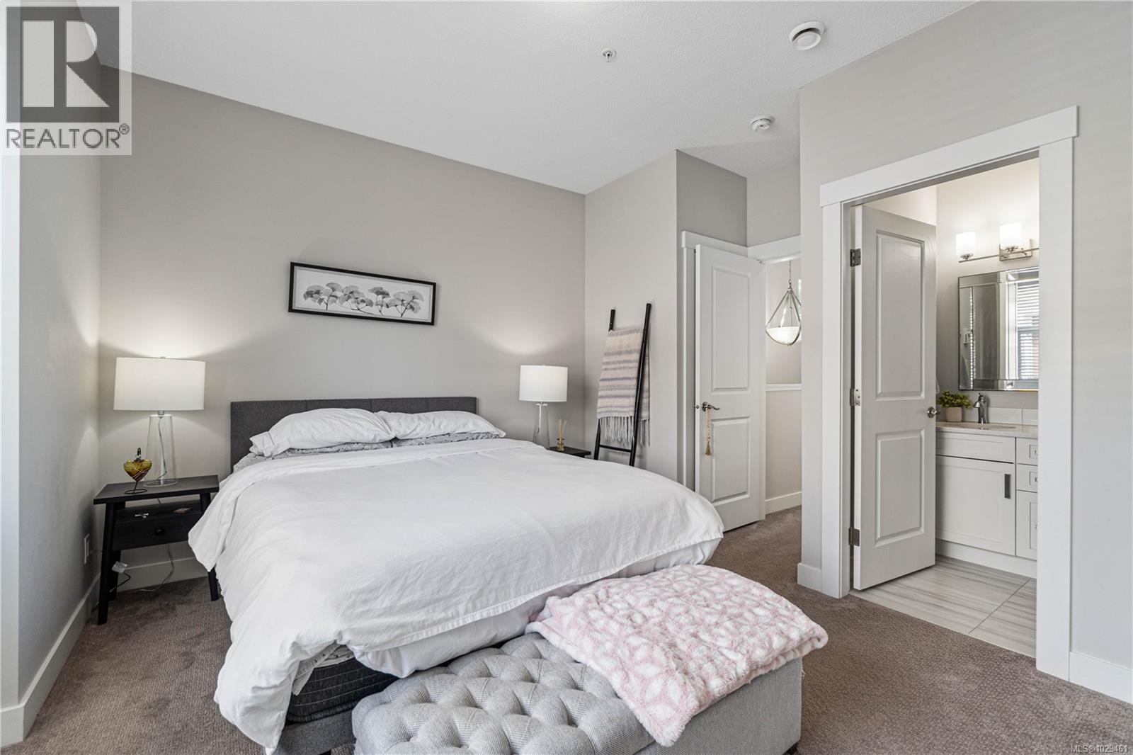 #139 6057 Doumont Rd - 19