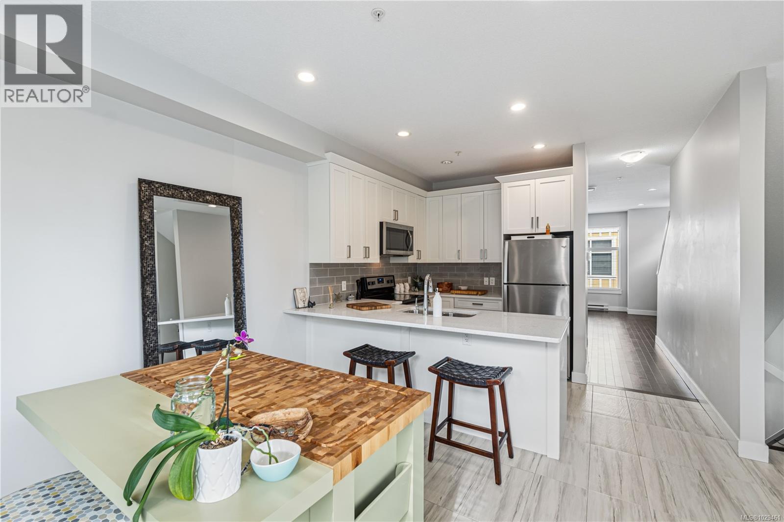 #139 6057 Doumont Rd - 8
