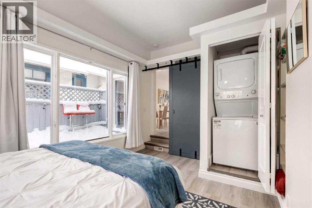 Single Family House for Sale in  Memorial Drive NW Hillhurst Calgary 