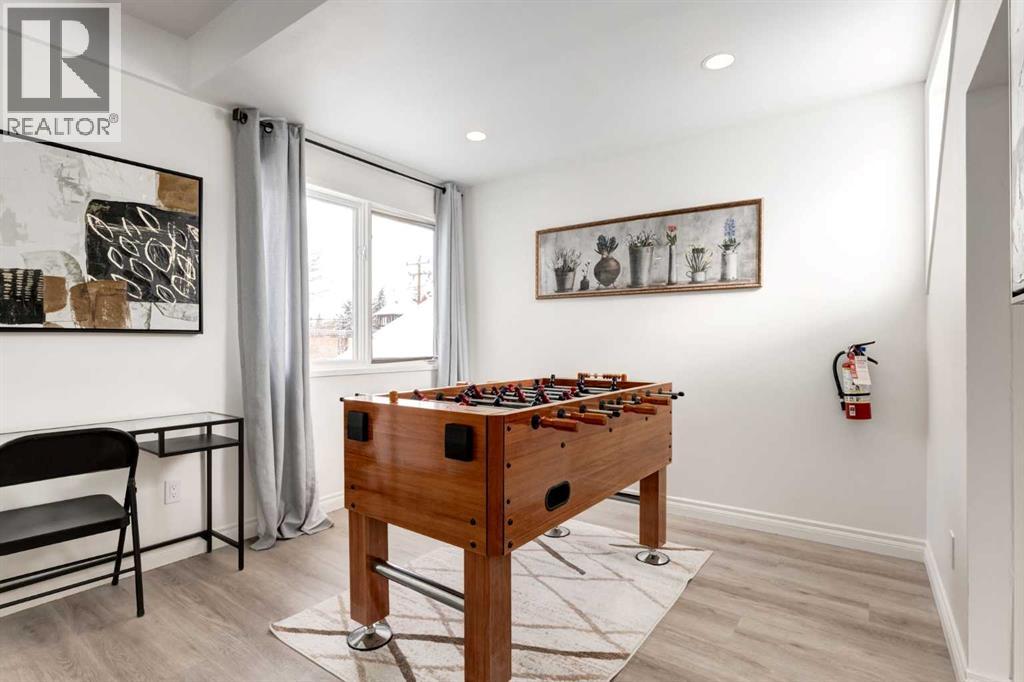 Single Family House for Sale in  Memorial Drive NW Hillhurst Calgary 